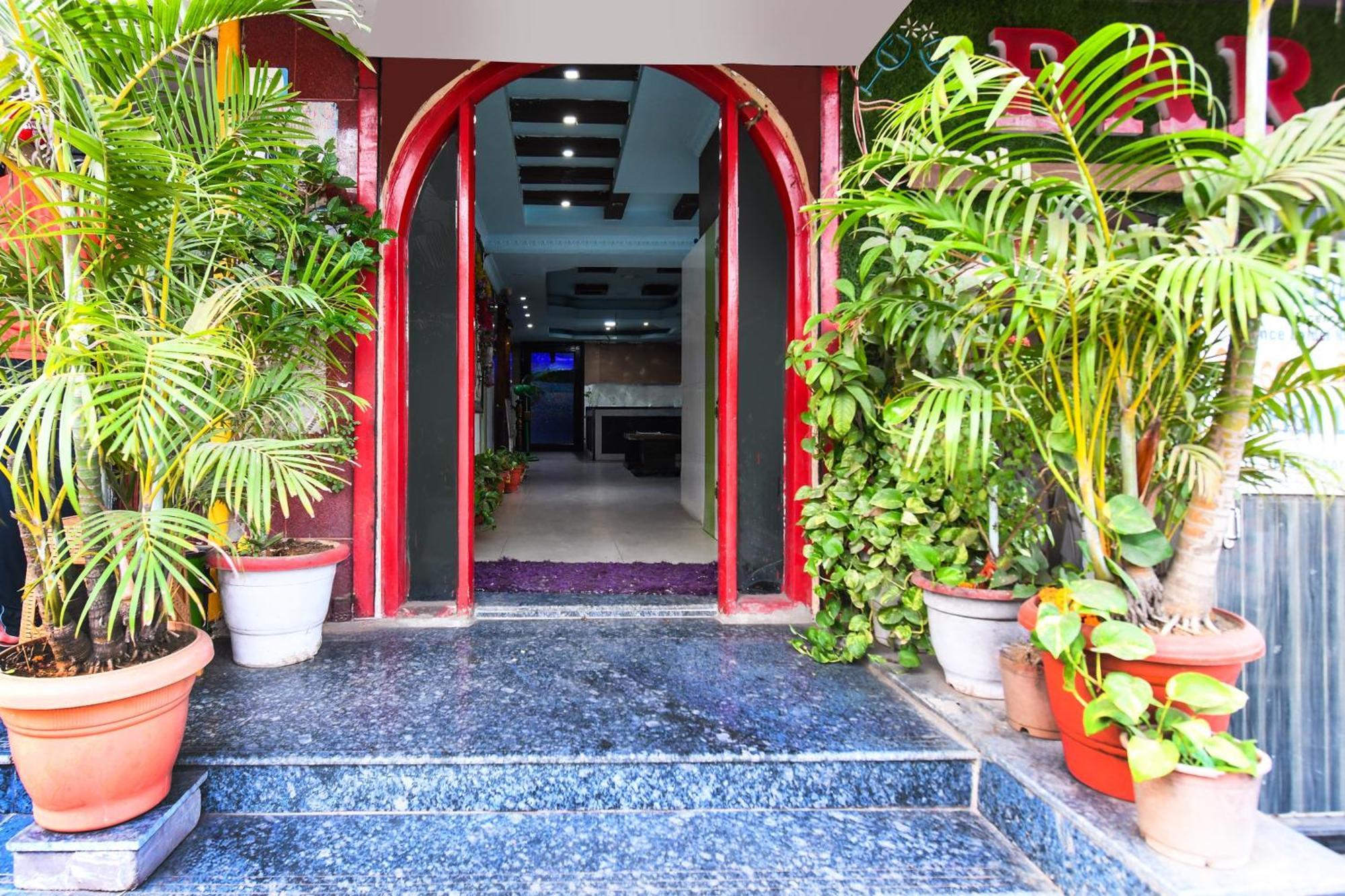 Super Collection O Bhubaneswar City Center Экстерьер фото